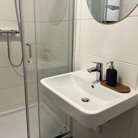 Cozy Center Designer For 10 People Βίνερ Νόιστατ