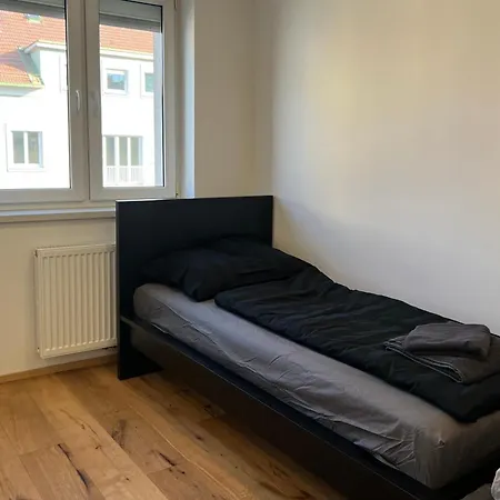 Διαμέρισμα Cozy Center Designer For 10 People Βίνερ Νόιστατ