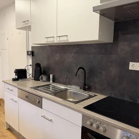 Cozy Center Designer For 9 People *