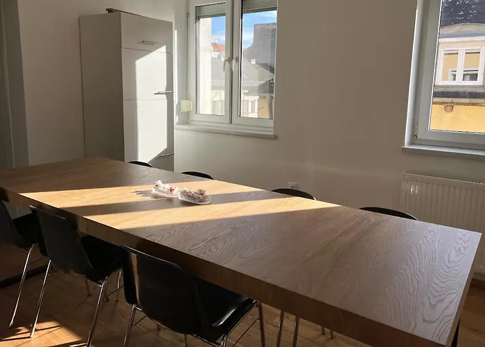 Apartment Cozy Center Designer For 10 People